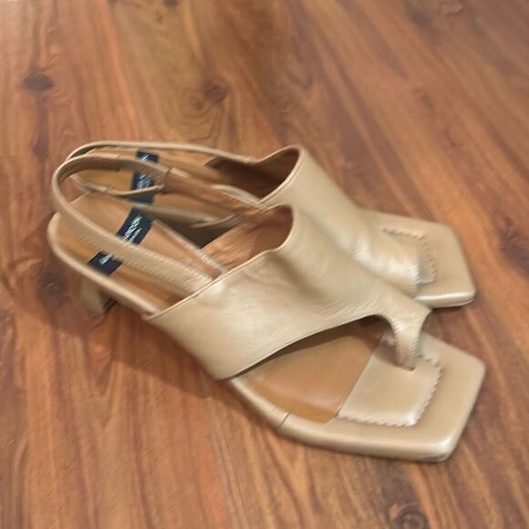 Angel Alarcon Anthropologie tan leather made in Spain low heels size 40 - Picture 2 of 6